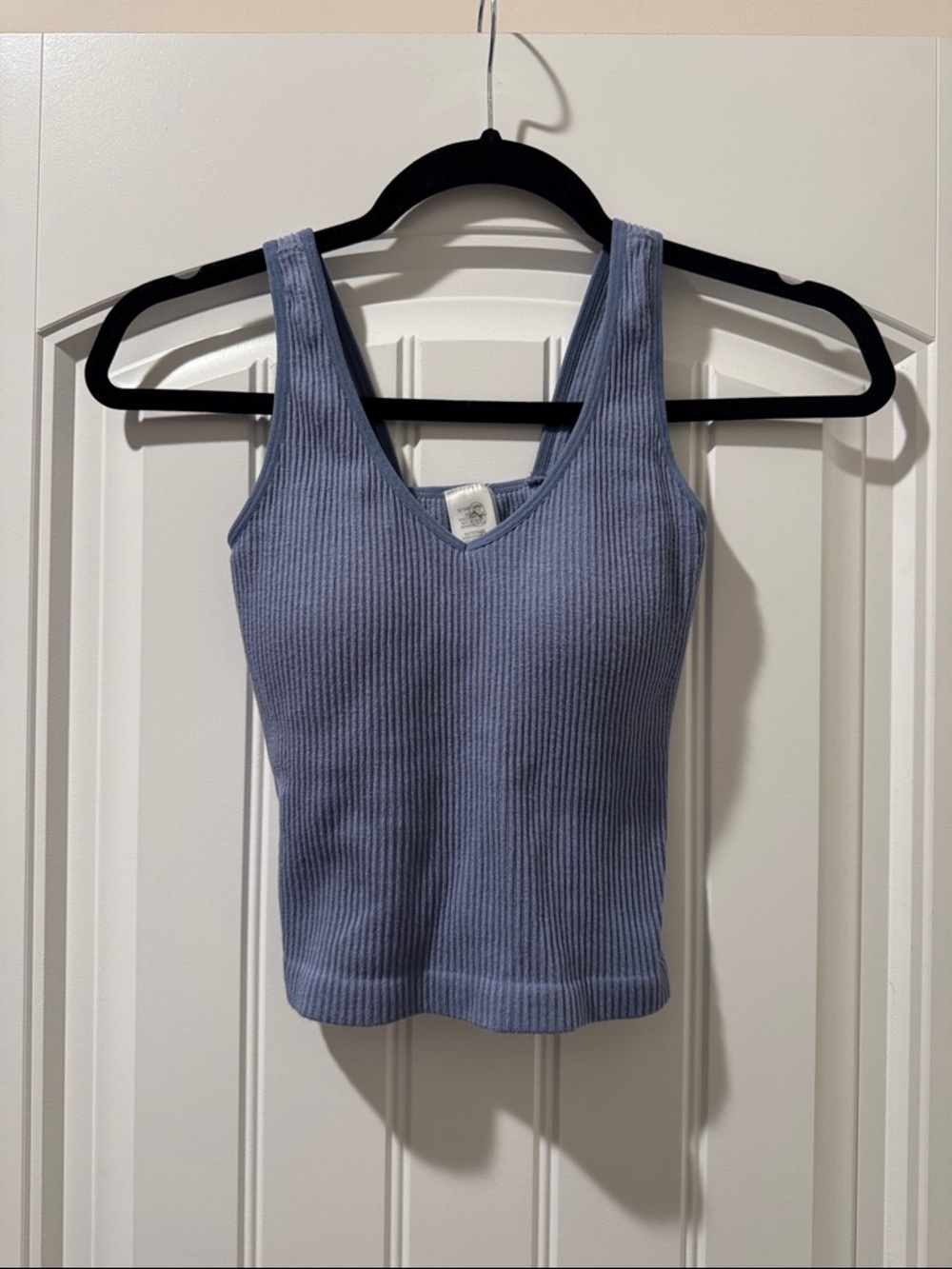 Altar’d State Revival Women’s S Padded Ribbed V-Neck Tank Top Blue